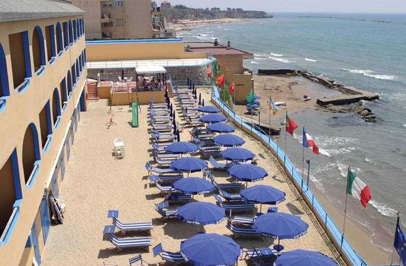 Grand Hotel Dei Cesari Dependance Anzio Exterior photo