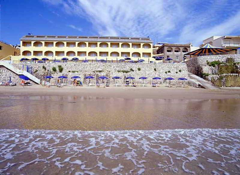 Grand Hotel Dei Cesari Dependance Anzio Exterior photo