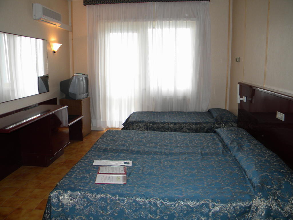 Grand Hotel Dei Cesari Dependance Anzio Room photo